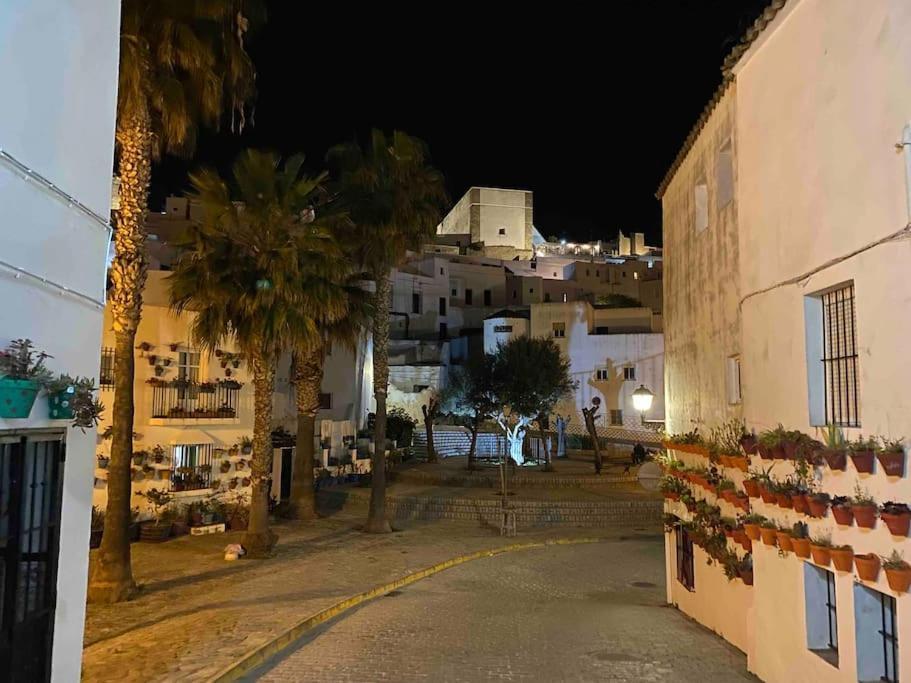 فيلا Casa Galeria La Retinta مْبيخير ذي لا فرونتيرا المظهر الخارجي الصورة